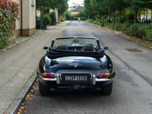 Afbeelding 6/22 van Jaguar E-Type V12 (1971)