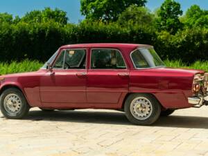 Image 10/42 de Alfa Romeo Giulia 1300 Super (1973)