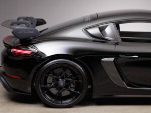 Image 13/41 of Porsche 718 Cayman GT4 RS (2023)