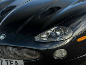 Bild 25/38 von Jaguar XKR (2004)