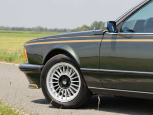 Image 16/38 de BMW 628 CSi (1984)