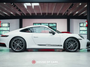 Image 5/25 of Porsche 911 Carrera T (2023)