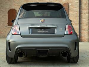 Imagen 15/50 de Abarth 695 Biposto (2016)