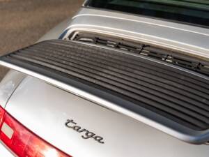 Imagen 43/50 de Porsche 911 Carrera (1996)