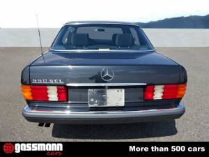 Afbeelding 7/15 van Mercedes-Benz 560 SEL (1990)