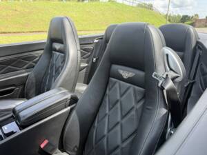 Image 11/13 of Bentley Continental GTC Speed (2011)