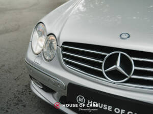 Image 11/47 of Mercedes-Benz CLK 55 AMG (2004)