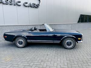 Image 14/38 de Mercedes-Benz 280 SL (1970)