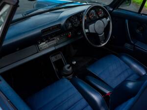 Image 40/47 of Porsche 911 Carrera 3.2 (1984)