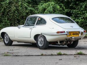 Imagen 3/33 de Jaguar E-Type (2+2) (1968)