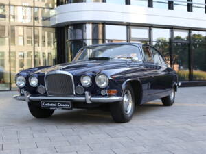 Image 3/57 of Jaguar Mk X 4.2 (1964)