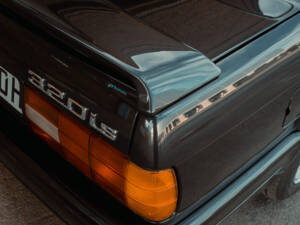Image 19/42 of BMW 320is (1989)