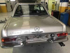 Image 15/29 of Mercedes-Benz 230 SL (1965)