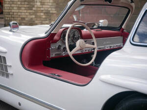 Image 42/45 of Mercedes-Benz 300 SL &quot;Gullwing&quot; (1963)