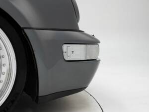Image 12/15 of Porsche 911 Carrera 2 (1990)