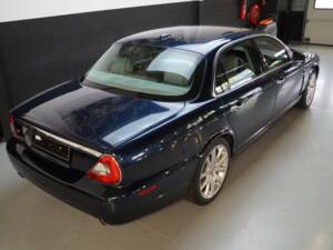 Imagen 4/50 de Jaguar XJ 8 4.2 (2008)