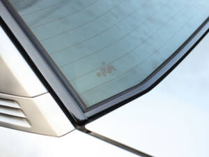 Immagine 88/100 di Mercedes-Benz 190 E 2.3 (1992)