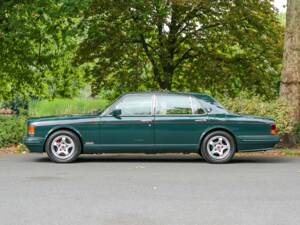 Image 8/50 of Bentley Turbo RT (1997)