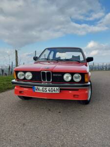 Imagen 2/30 de BMW 323i (1980)