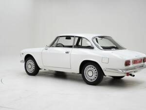 Imagen 4/15 de Alfa Romeo Giulia 1600 Sprint GT (1966)