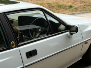 Immagine 7/50 di Lotus Eclat S 2.2 (1989)
