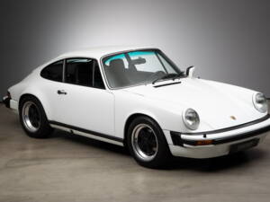 Imagen 10/50 de Porsche 911 Carrera 3.0 (1977)