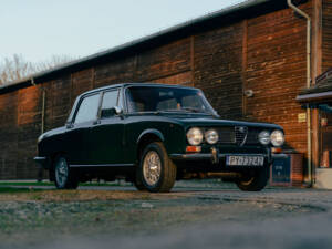 Image 1/78 de Alfa Romeo 1750 Berlina (1970)