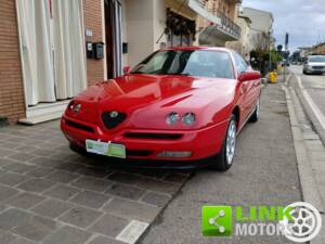 Imagen 1/10 de Alfa Romeo GTV 2.0 Twin Spark (1997)