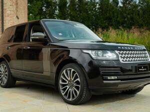 Imagen 2/50 de Land Rover Range Rover Autobiography SDV8 (2013)