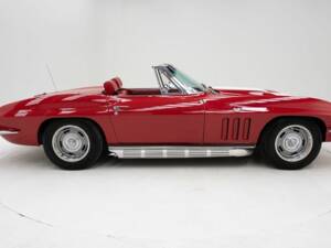 Immagine 9/15 di Chevrolet Corvette Sting Ray Convertible (1965)