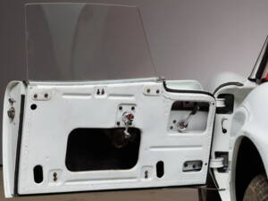 Image 18/50 of BMW 507 (1957)