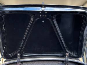 Image 37/46 of Mercedes-Benz 190 SL (1957)