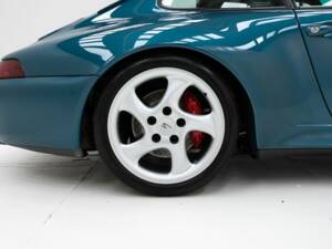 Image 15/15 of Porsche 911 Carrera 4S (1995)