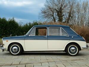 Image 5/50 of Vanden Plas 1300 (1971)