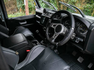 Bild 2/46 von Land Rover Defender 90 (2008)