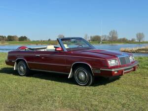 Bild 1/6 von Chrysler Le Baron (1985)