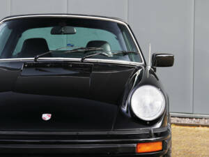 Image 19/67 de Porsche 911 2.7 S (1977)