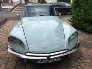 Image 45/95 of Citroën DS 21 Pallas (1973)