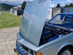 Image 33/46 of BMW 635 CSi (1981)