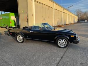 Bild 1/24 von FIAT Spider 2000 (1981)