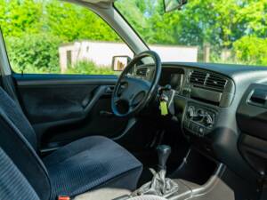 Bild 26/48 von Volkswagen Golf III 1.4 (1993)