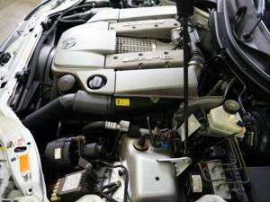 Immagine 33/50 di Mercedes-Benz SLK 32 AMG (2002)