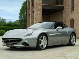Bild 2/50 von Ferrari California T (2014)