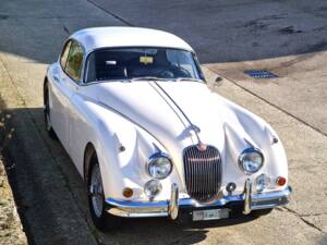 Imagen 8/15 de Jaguar XK 150 3.8 S FHC (1960)