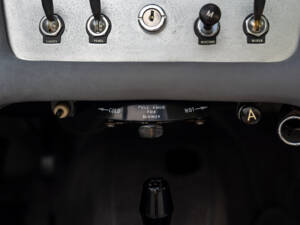 Immagine 19/28 di Daimler SP 250 (1961)