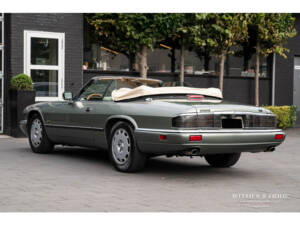 Image 5/35 of Jaguar XJS 4.0 (1995)