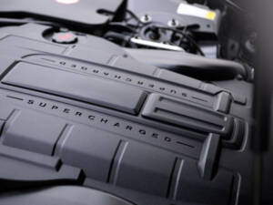 Image 36/37 of Jaguar XKR (2008)