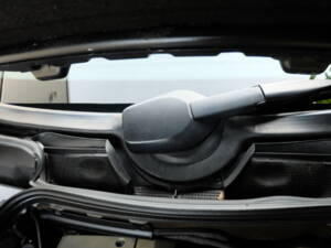 Image 73/75 of Mercedes-Benz E 280 T (1994)