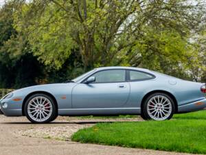 Bild 2/21 von Jaguar XKR (2005)