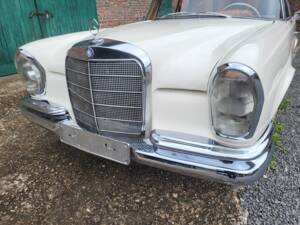 Imagen 44/49 de Mercedes-Benz 250 SE (1966)